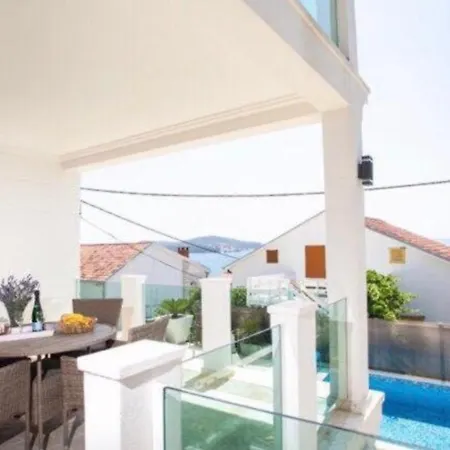 Arar Beach Residence-trogir-seget Vranjica 빌라 *