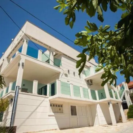 Arar Beach Residence-trogir-seget Vranjica *