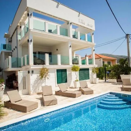 Arar Beach Residence-trogir-seget Vranjica Villa